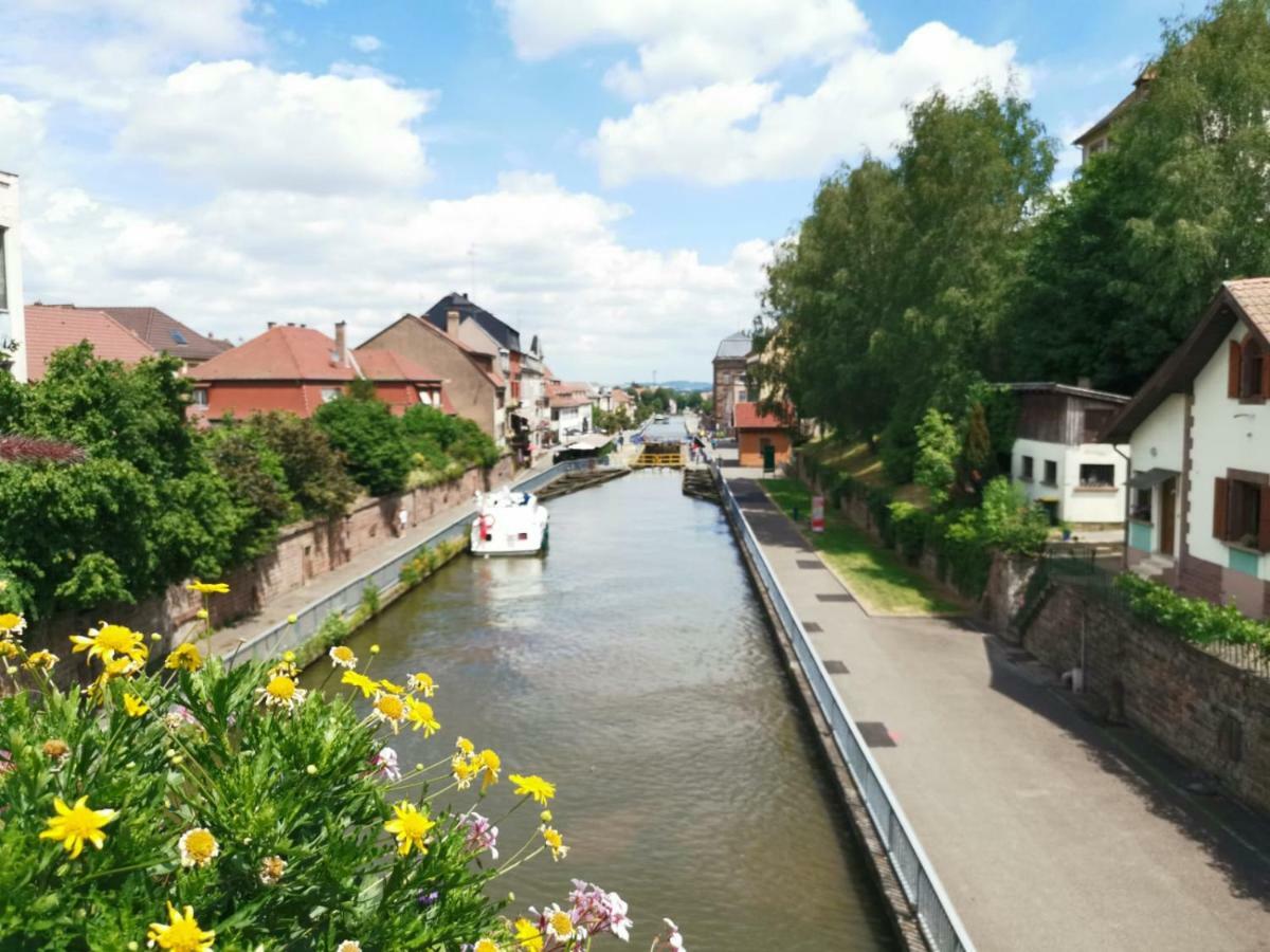 サヴェルヌMaison Bleueアパートメント エクステリア 写真